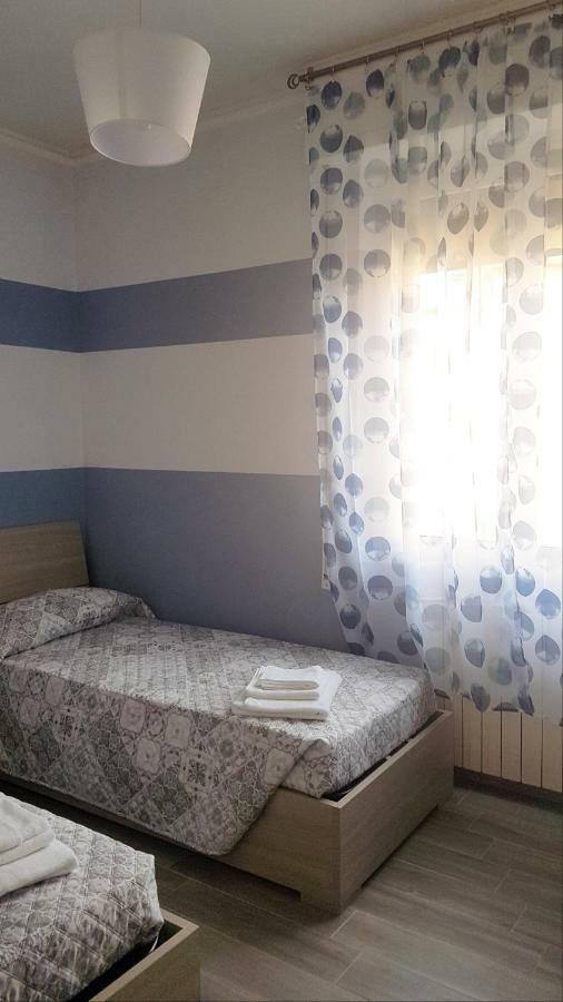 אמליה Apt. 7 - Villa Dei Pini מראה חיצוני תמונה