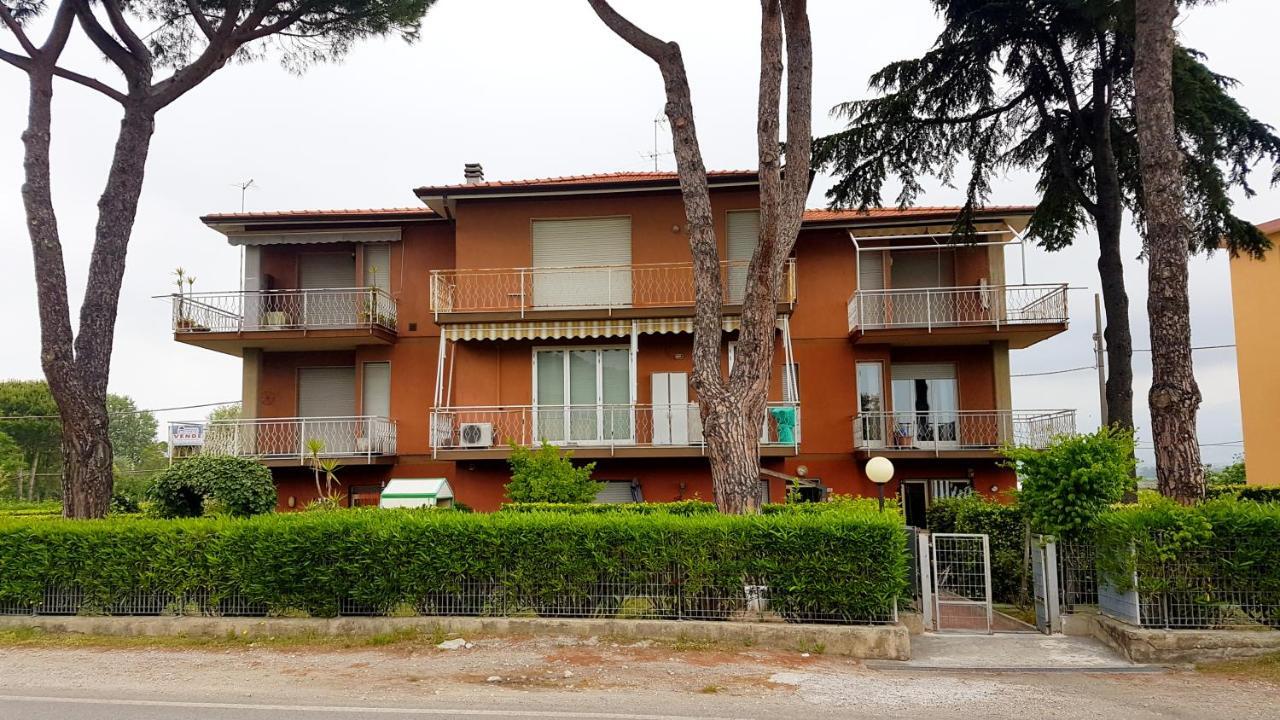 אמליה Apt. 7 - Villa Dei Pini מראה חיצוני תמונה